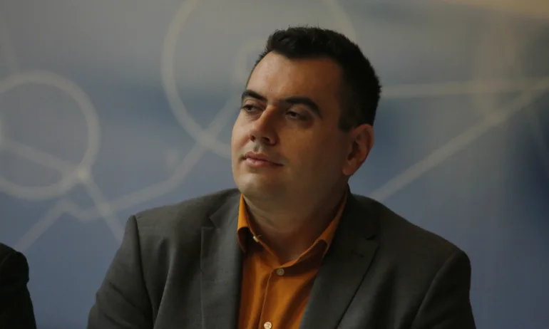 Благовест Кирилов е освободен от длъжността зам.-министър на електронното управление - Tribune.bg