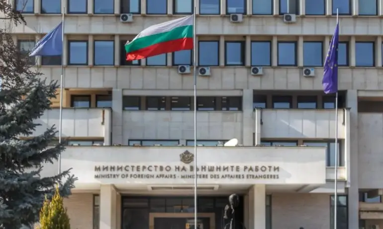 МВнР подсилва консулските служби през летния сезон - Tribune.bg
