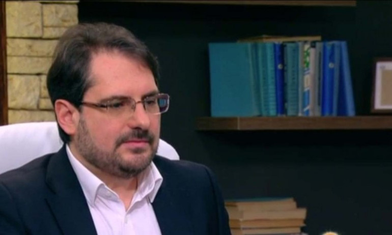 Смилов: По-вероятно е Радев да иска максимално бързо сформиране на служебно правителство - Tribune.bg