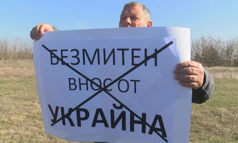 Зърнопроизводители блокираха главен път Русе - Плевен (СНИМКИ) - Tribune.bg