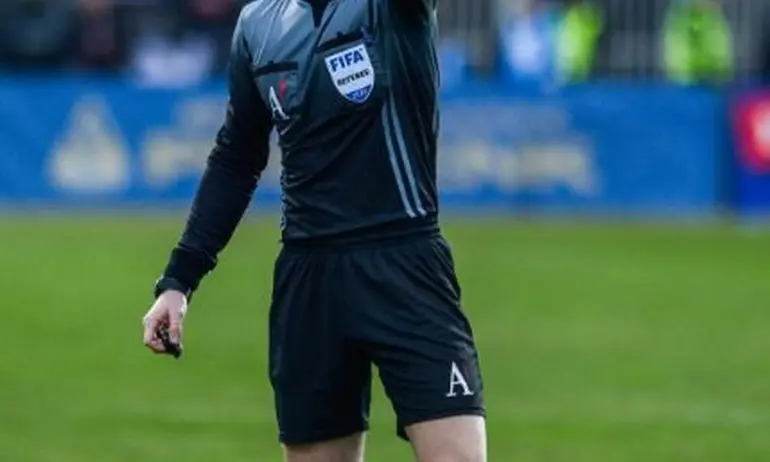 Нападнаха футболен съдия в Плевен - Tribune.bg