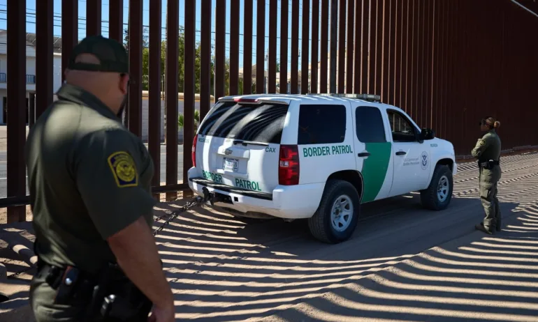 Пентагонът изпраща още военнослужещи на границата с Мексико - Tribune.bg