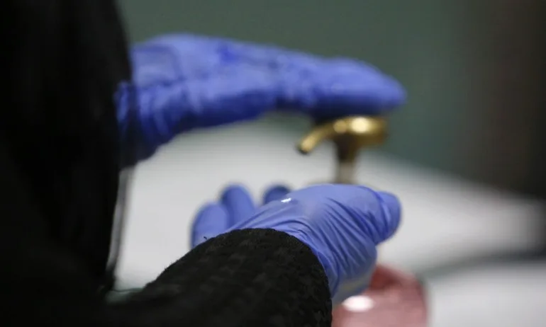 Възстановяват част от социалните услуги при строги мерки за дезинфекция - Tribune.bg