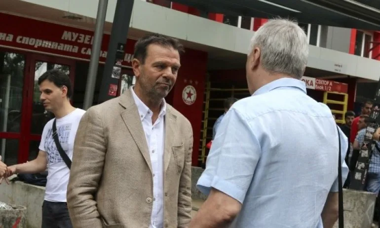 ОКОНЧАТЕЛНО: Стойчо Младенов няма да поеме ЦСКА - Tribune.bg