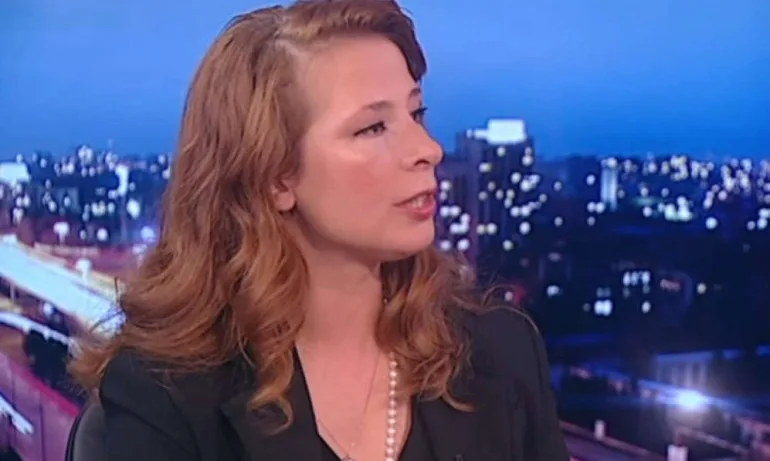 Добромирова: Разбрах, че ще има правителство, когато ДБ спряха всички реклами - Tribune.bg