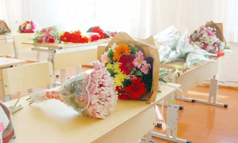 Благотворителност вместо цветя за първия учебен ден - Tribune.bg