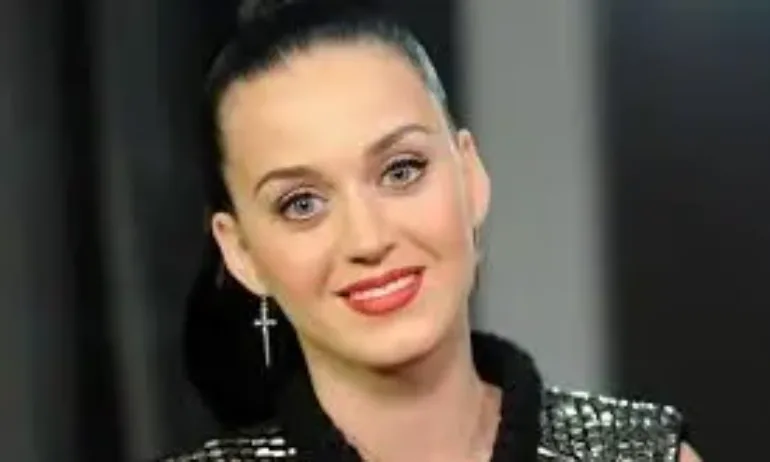 Кейти Пери получи ограничителна заповед срещу нежелан посетител - Tribune.bg