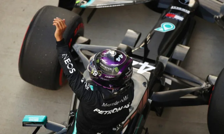 След Гран При на Русия: Замениха наказанието на Хамилтън с финансова глоба - Tribune.bg