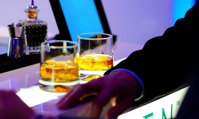 Пробутват ли ни алкохол второ качество? - Tribune.bg