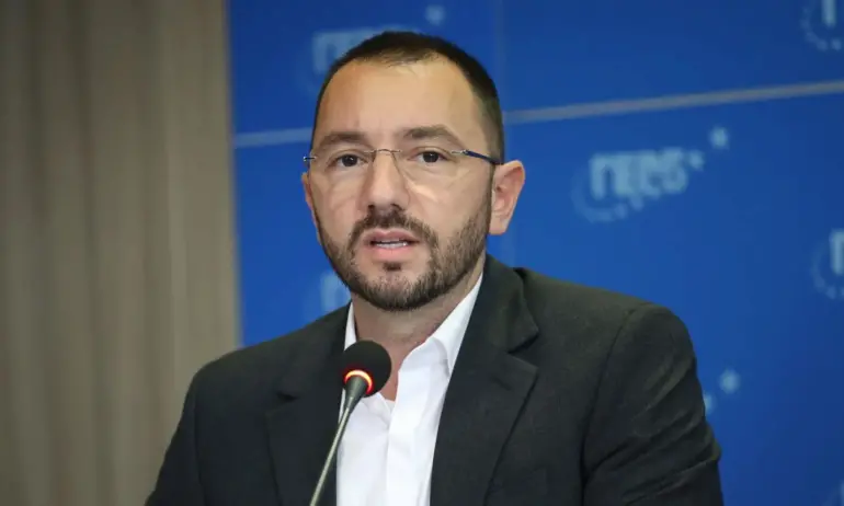 Антон Хекимян: Терзиев е виновен за хаоса в столицата - Tribune.bg