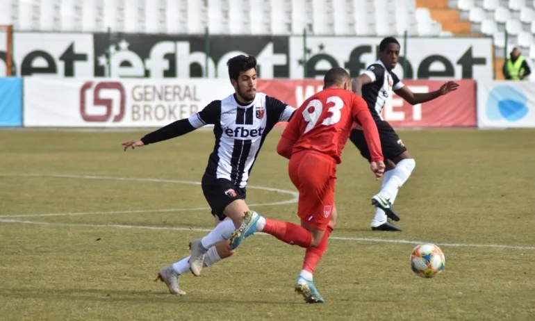 Локо Пд помете Царско село на Лаута - Tribune.bg