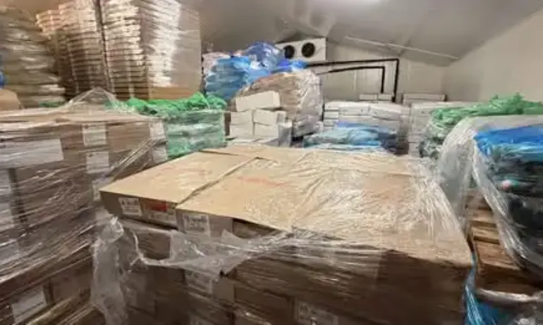 БАБХ проверява откритите от СДВР 19 тона пилешко месо и 16 тона масло без етикети - Tribune.bg
