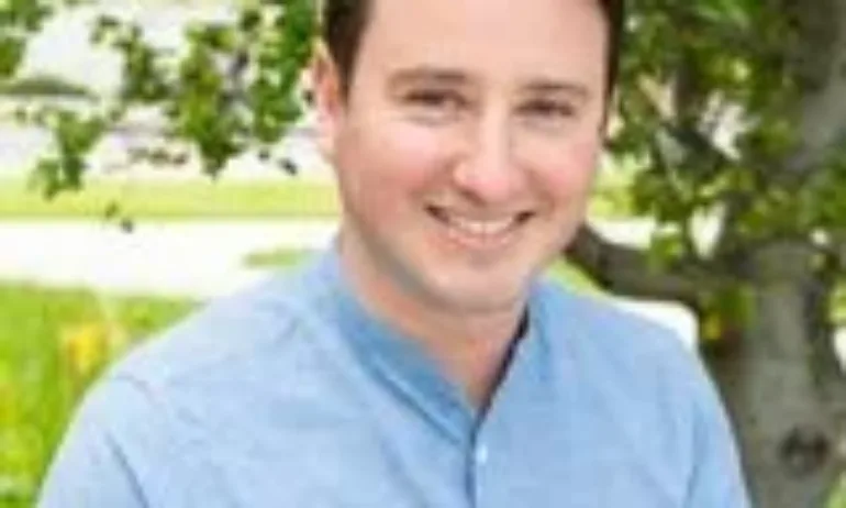 Френски икономист: Отказът за облагане на богатите блокира Франция и губи време - Tribune.bg