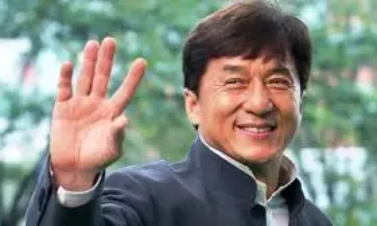 Китайският актьор и легенда по бойни изкуства Джеки Чан става на 71 години - Tribune.bg