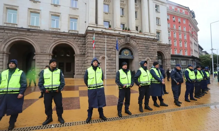 Бизнес и синдикати на протест: Да кажем на властта какво мислим за бездействието ѝ - Tribune.bg