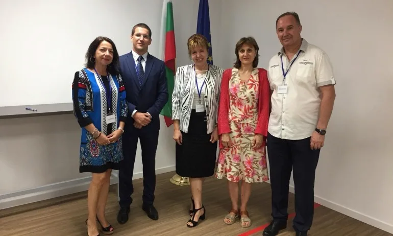 Новото консулство в Барселона отвори врати за гражданите - Tribune.bg