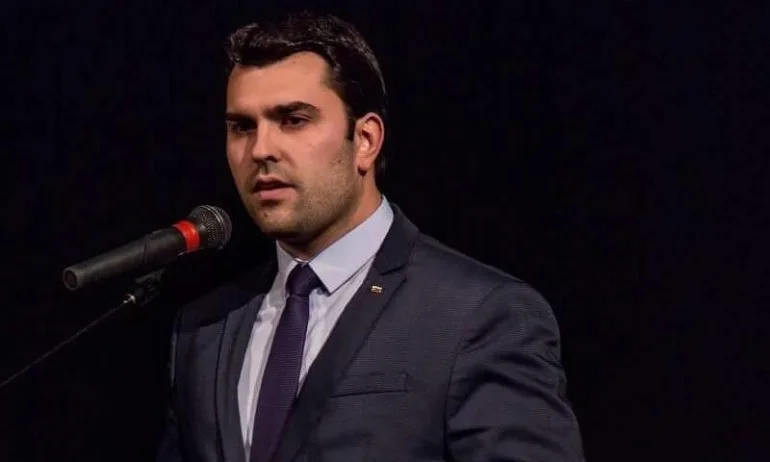 Георг Георгиев: Надига се вълна на популизъм, която заплашва демократичните ценности - Tribune.bg