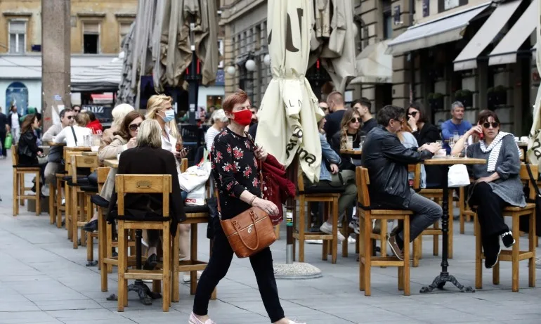 Австрия премахна вечерния час и ограниченията за срещи на открито - Tribune.bg