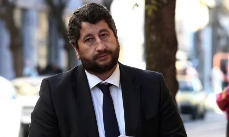 Христо Иванов не иска споразумение с Манолова и Петков преди изборите - Tribune.bg