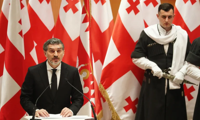 Новият президент на Грузия встъпи в длъжност на фона на протести - Tribune.bg