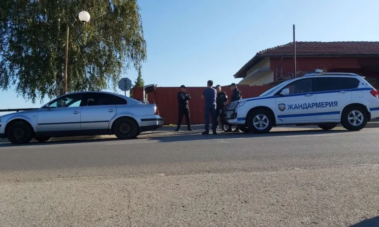 Спецакция и полицейска блокада в Дупница след изчезването на Янек - Tribune.bg