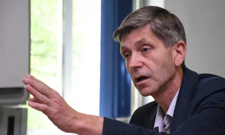 И формацията около Жан Виденов се регистрира в ЦИК - Tribune.bg