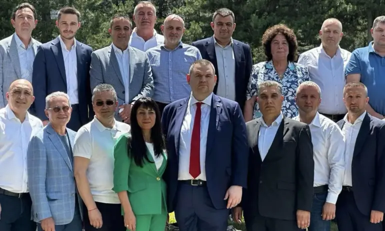 Пеевски обяви за факт новото начало за ДПС: Който не го разбира, остава в миналото - Tribune.bg