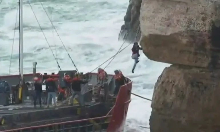 Капитанът на Вера Су остава за постоянно в ареста - Tribune.bg