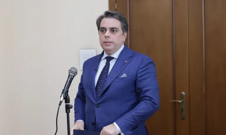 Асен Василев: Румен Радев се обяви за защитник на Русия и Газпром. Това е срам - Tribune.bg