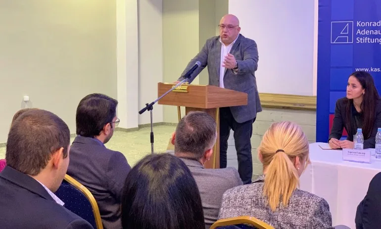 Министър Кралев: ГЕРБ включва реално младите хора в политическите процеси - Tribune.bg