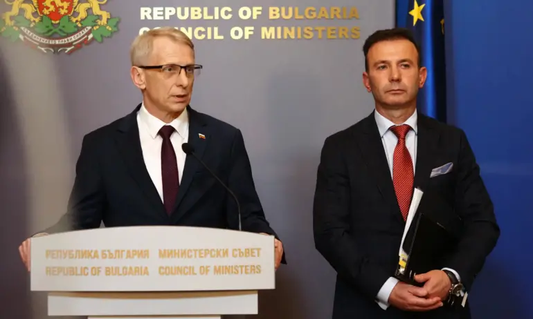 В края на март в автомобил до летище София Стефан Димитров подарил скъпия часовник на Живко Коцев - Tribune.bg