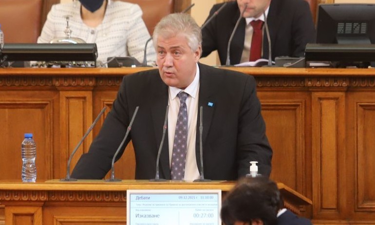 Проф. Балтов: Трудно ми е да повярвам, че най-големият противник на финансирането на ковид е предложен за орден - Tribune.bg