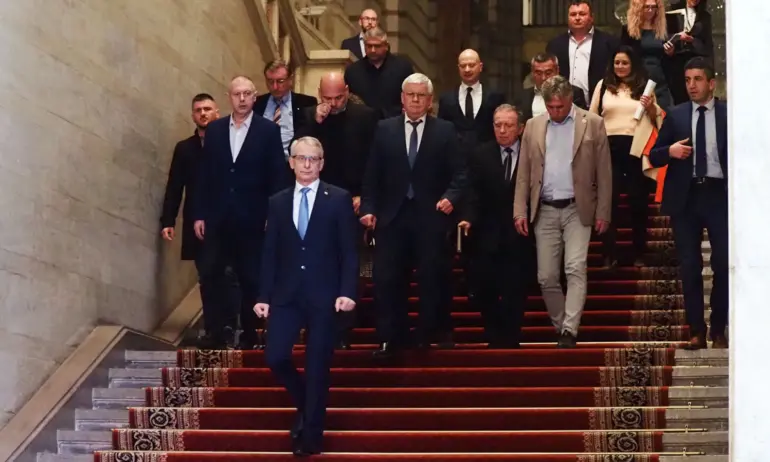 Денков и Вътев подписаха споразумение с част от земеделците, другите утре ще протестират - Tribune.bg