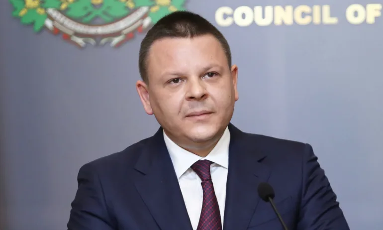 Кабинетът очаква 130 млн. лв. от мобилните оператори в бюджета за използване на честотите за 5G - Tribune.bg