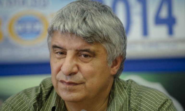 Проф. Павлов: Опасно е да ни управляват хора без историческа памет - Tribune.bg