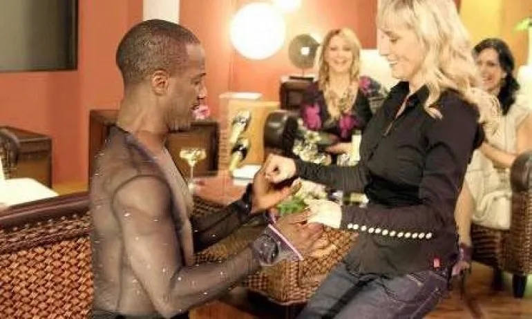 Ало, Елена Милиончева съм - Tribune.bg