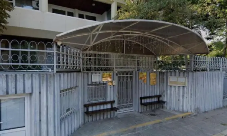 Руското консулство във Варна затвори врати - Tribune.bg