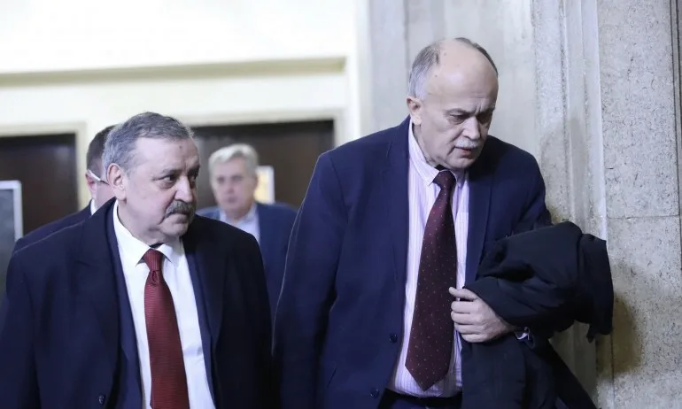 30 проби са изследвани у нас за наличие на коронавирус и те са отрицателни - Tribune.bg