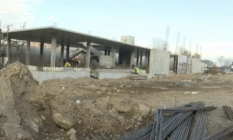 ОЛАФ влиза в община Петрич заради реконструкция на липсваща сграда - Tribune.bg