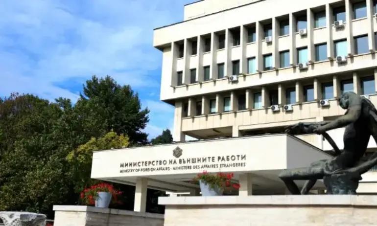 МВнР: Работим по случая с пожара в Солинген, при който загинаха четирима български граждани - Tribune.bg