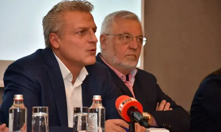 Петър Москов: Спешната помощ е в разпад, а джипитата са оредяваща прослойка - Tribune.bg