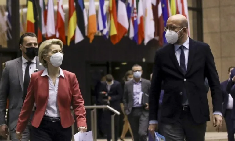 Еврокомисията готви правила за ваксинационна зелена карта - Tribune.bg