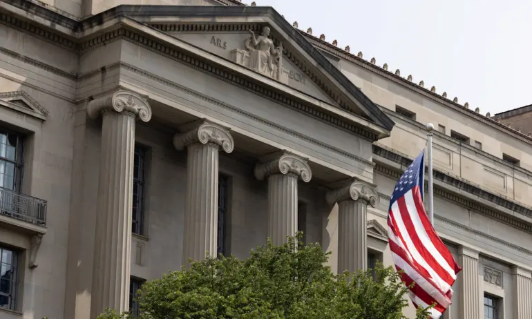 Бивш посланик на САЩ обвинен в шпионаж в полза на Куба - Tribune.bg