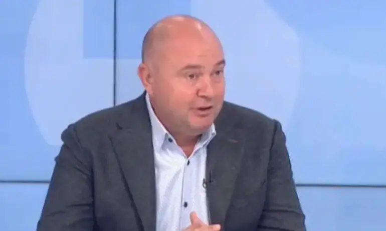 Хаджидимитров: При горивата мисля, че ще паднем под 2,50 до края на месеца - Tribune.bg