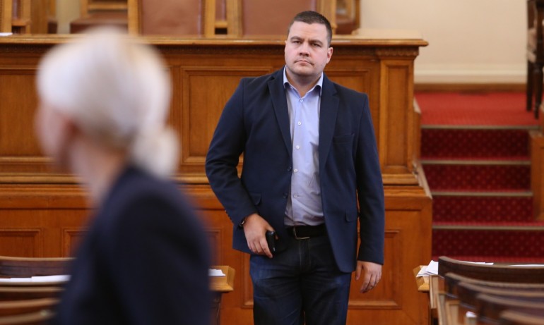 Станислав Балабанов: Трябва единна позиция за изпращане на оръжия за Украйна - Tribune.bg