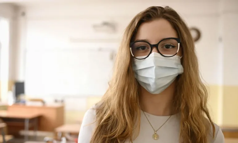 Край на грипната епидемия във Варна, учениците се връщат в клас - Tribune.bg