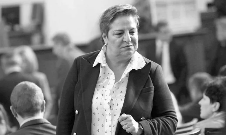 Почина депутатът от ГЕРБ Снежана Дукова - Tribune.bg