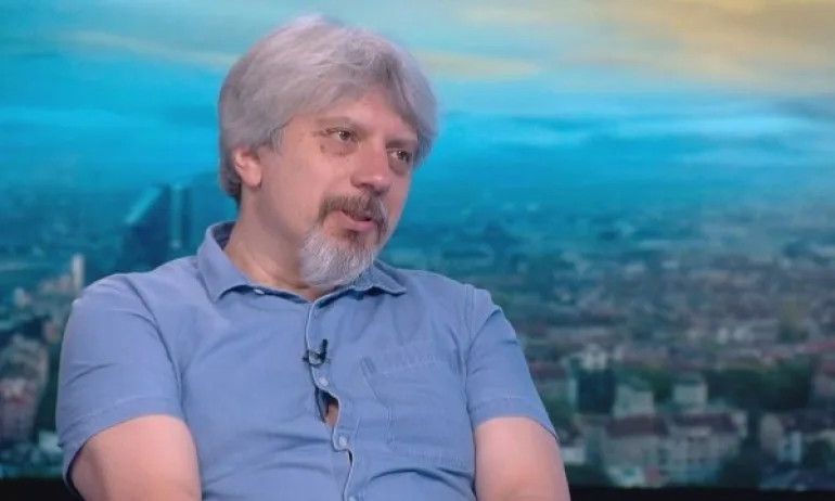 След множество заплахи – някой повредил умишлено колата на проф. Витанов? - Tribune.bg