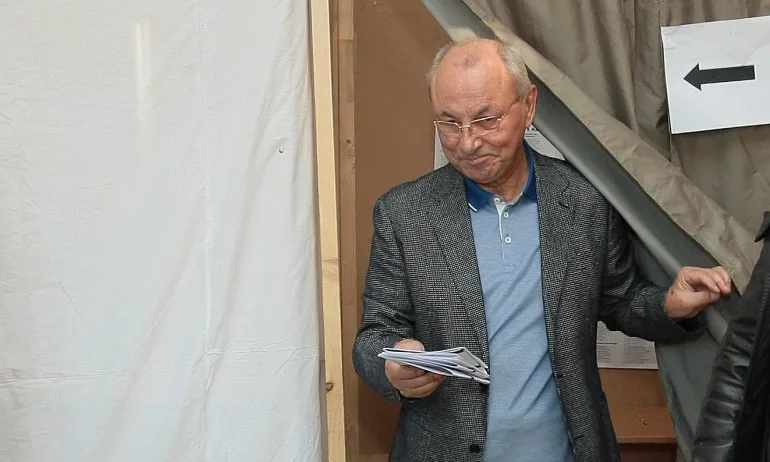 ОТ АРХИВА – Майката на Христо Иванов през 1989: Меди Доганов е мой приятел-философ - Tribune.bg