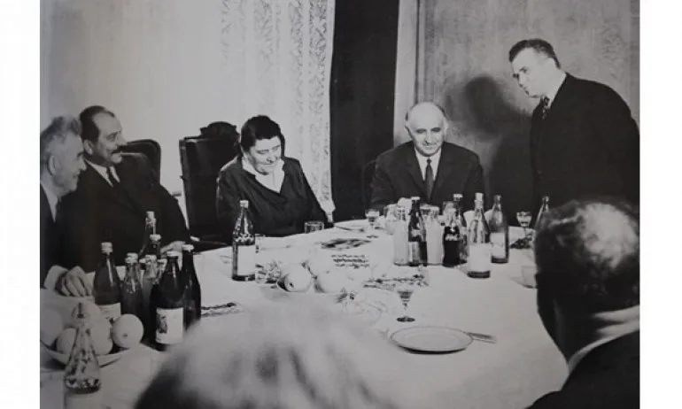 Храната на ЦК на БКП по време на Чернобил - Tribune.bg